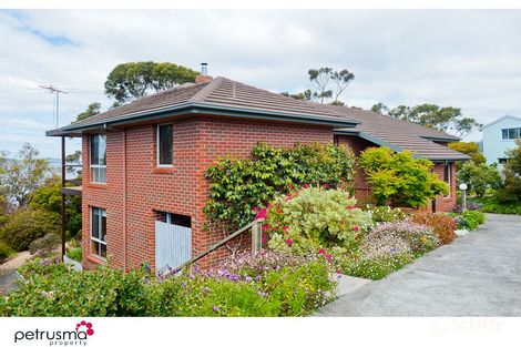 Property photo of 71 Suncoast Drive Blackmans Bay TAS 7052
