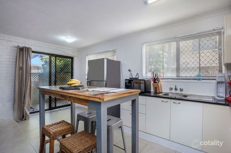 Property photo of 1/29 Ahern Street Labrador QLD 4215