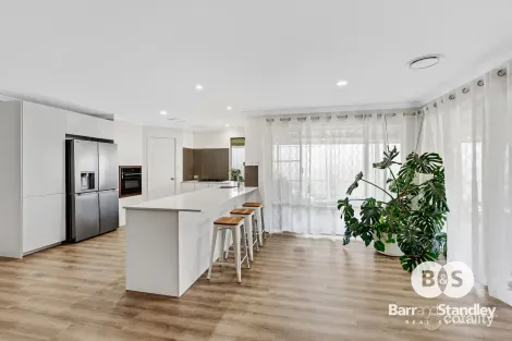 2 Silvergull Tce, Australind, WA 6233