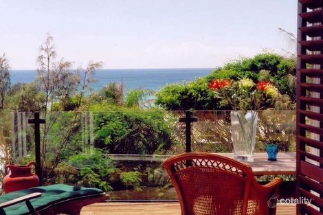 4 Crusoe Ct, Castaways Beach, QLD 4567