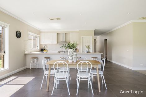 Property photo of 68 Wallara Waters Boulevard Wallan VIC 3756