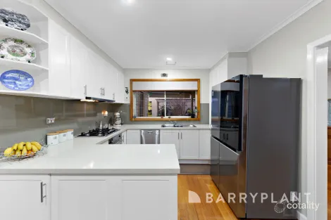 Property photo of 22 Craigielea Avenue St Albans VIC 3021