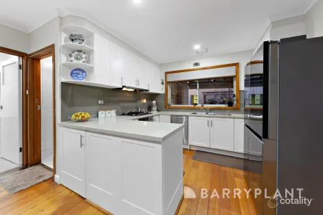 Property photo of 22 Craigielea Avenue St Albans VIC 3021