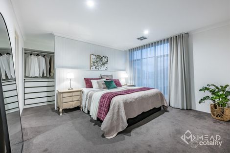 Property photo of 39 Martinich Drive Caversham WA 6055