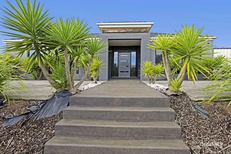 17-19 Brentwood Way, Waurn Ponds, VIC 3216