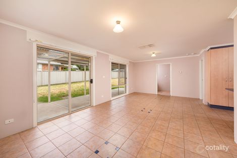 Property photo of 8 Wattle Way West Albury NSW 2640