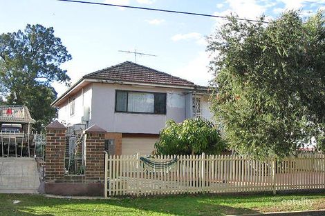 13 Charlotte Cres, Canley Vale, NSW 2166