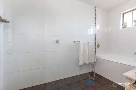 Property photo of 21 Riverview Crescent Catalina NSW 2536