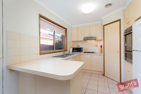 Property photo of 2 Kendall Drive Narre Warren VIC 3805