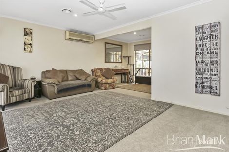 Property photo of 8 Budgeree Place Hoppers Crossing VIC 3029