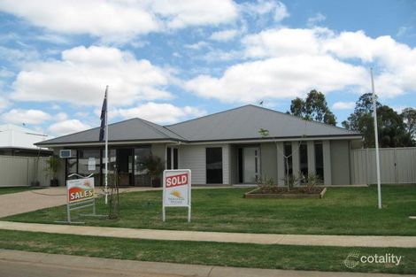 5 Charlton St, Emerald, QLD 4720