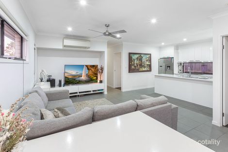 Property photo of 9 Llama Court Dakabin QLD 4503