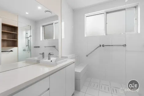 Property photo of 275 Waverley Road Malvern East VIC 3145