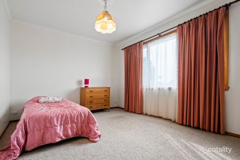 Property photo of 13 Wallaroo Square Werribee VIC 3030