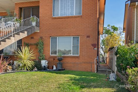Property photo of 40 Topaz Crescent Seven Hills NSW 2147