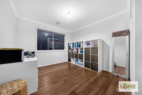 Property photo of 15 Everard Avenue Clyde North VIC 3978