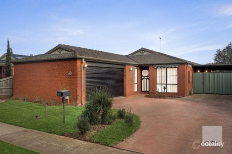 15 RACECOURSE RD, WERRIBEE, VIC 3030