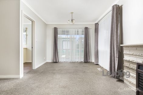 Property photo of 30 Felton Avenue Sunbury VIC 3429