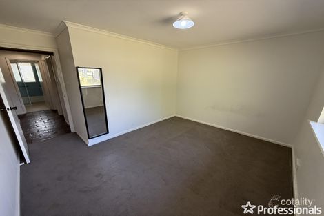 Property photo of 27 Lyrebird Way Thornlie WA 6108