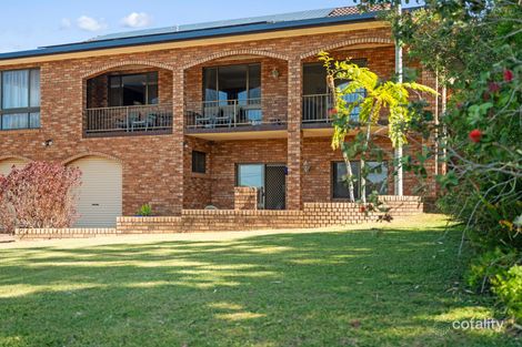 Property photo of 16 Dirrigeree Crescent Sawtell NSW 2452