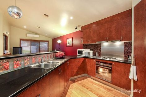 Property photo of 13 Bendigo Circuit Caroline Springs VIC 3023