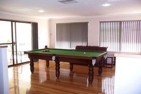 Property photo of 18 Fairburn Crescent Baldivis WA 6171