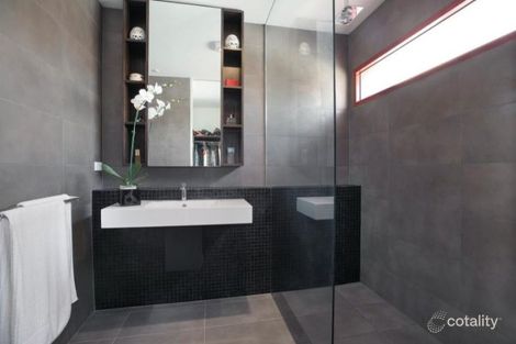 Property photo of 2B Montrose Place Hawthorn East VIC 3123