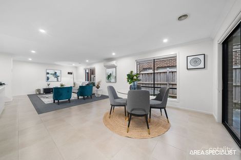 Property photo of 22 Waterways Drive Cranbourne North VIC 3977