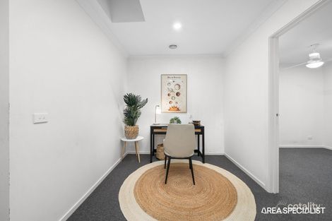 Property photo of 22 Waterways Drive Cranbourne North VIC 3977