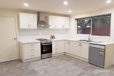 Property photo of 5 Friar Place Melton West VIC 3337
