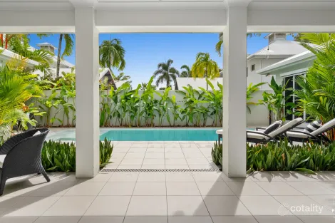 22 Oliva St, Palm Cove, QLD 4879