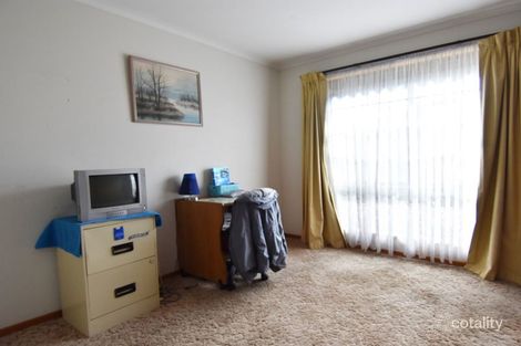 Property photo of 2/428-430 Gillies Street North Wendouree VIC 3355