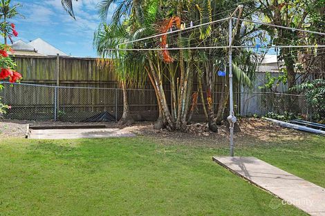 Property photo of 37 Walmsley Street Kangaroo Point QLD 4169