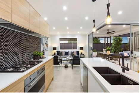 1 Livesy St, Oran Park, NSW 2570