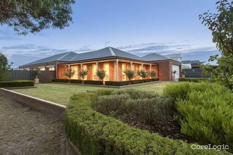 Property photo of 32 Meridian Way Mornington VIC 3931