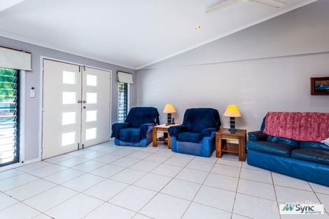 Property photo of 3 Eagle Close Yorkeys Knob QLD 4878