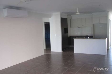 Property photo of 10 Jardine Crescent Boyne Island QLD 4680