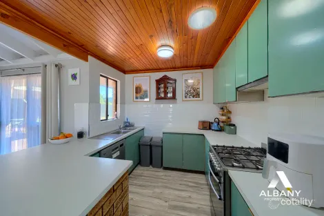 Property photo of 64 Sierra Crescent Orana WA 6330