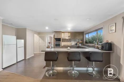 Property photo of 1 Watson Drive Mount Pleasant VIC 3350