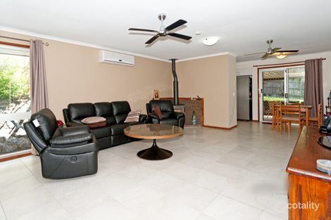 7 Flag St, Jamboree Heights, QLD 4074