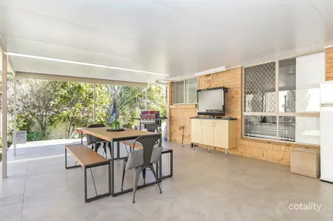 Property photo of 20 Open Drive Arundel QLD 4214