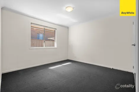 Property photo of 15 Marble Drive Cobblebank VIC 3338