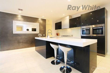 Property photo of 5 Wattle Tree Drive Point Cook VIC 3030