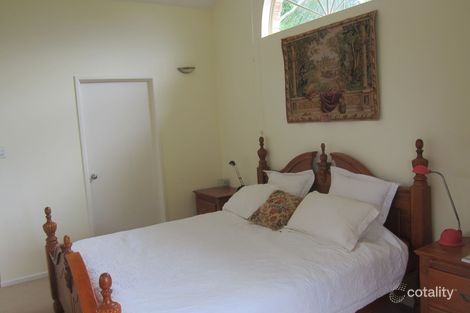 Property photo of 6 Harah Court Ocean Shores NSW 2483