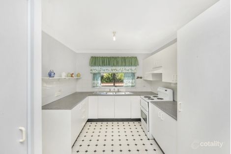 Property photo of 16 Lowana Avenue Charmhaven NSW 2263