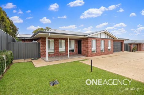 Property photo of 2/282 Lake Albert Road Kooringal NSW 2650