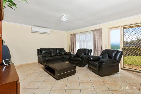 Property photo of 27 Bottlebrush Drive Regents Park QLD 4118