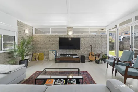 Property photo of 103 Petrel Avenue Mermaid Beach QLD 4218