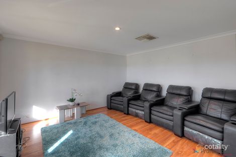 Property photo of 5 Fruit Tree Crescent Forrestfield WA 6058