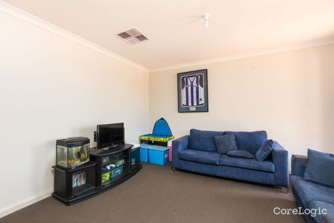 Property photo of 21 Lavender Rise Red Cliffs VIC 3496